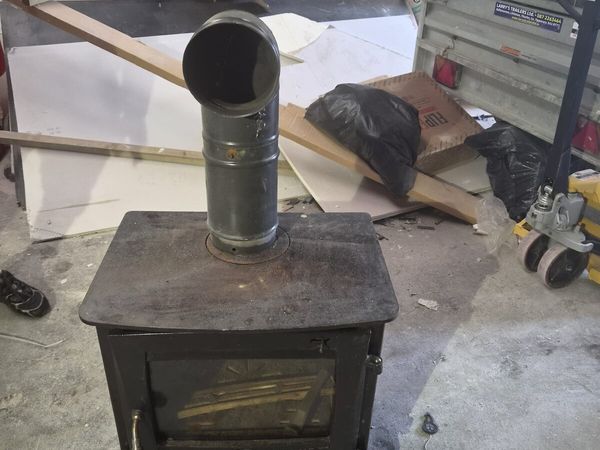 Wood burner and jacuzzi double bath never been use - Main image