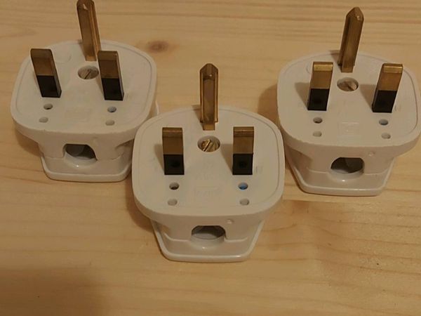 Pack of 3 Pin TBar Plug Heads - Main image
