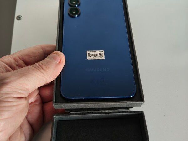 Samsung S25 Plus Blue Shadow 256GB Sim Free Brand New Condition 6 battery cycles - Main image