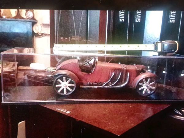 VINTAGE RETRO RED STEEL METAL 12"ROADSTER CAR - Main image