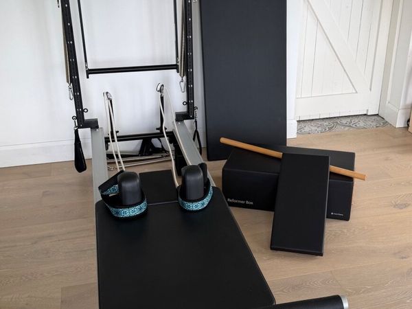 Merrithew Pilates Reformer and Tower - Main image