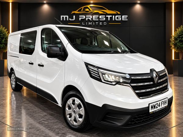 Renault Trafic LWB DIESEL - Main image