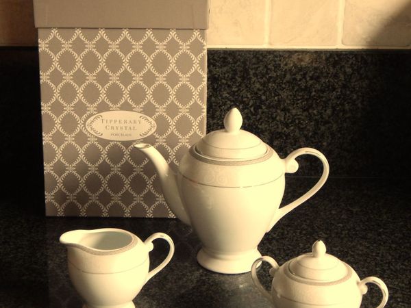 Tipperary Crystal Porcelain Merrion Tea Set - Main image