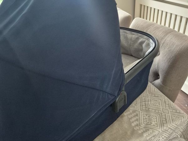 Uppababy bassinet - Main image
