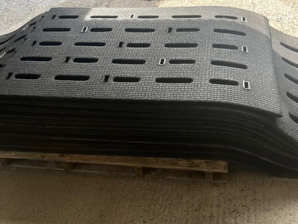 Livestock slate mats - Main image