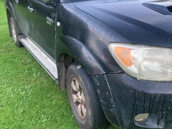 Toyota hilux - Main image