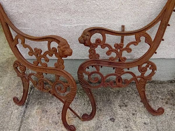 BENCH ENDS - Main image