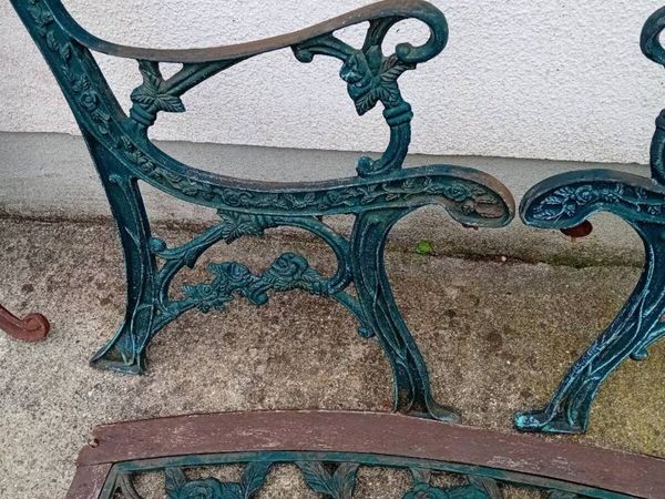 BENCH ENDS - Main image