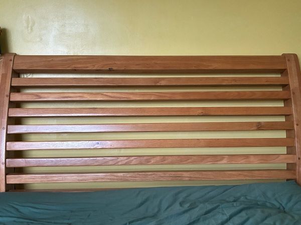 King size Heavy Oak sleigh bed - Main image