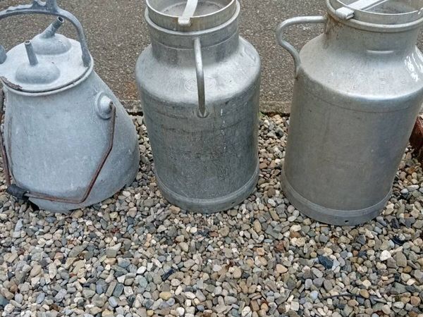 CHURNS - Main image