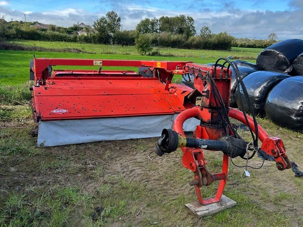 Kuhn 10ft Mower - Main image