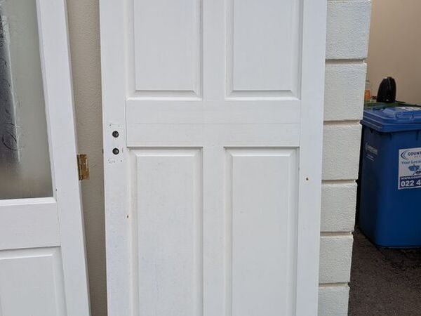 6 x Solid Wood White Doors - Main image
