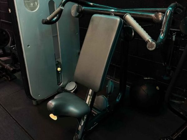 Technogym Commercial Shoulder Press Machine - Main image