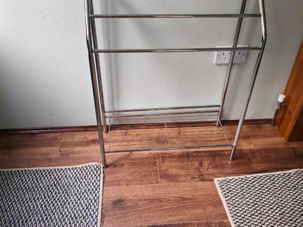 Towel rail new 10 euro - Main image