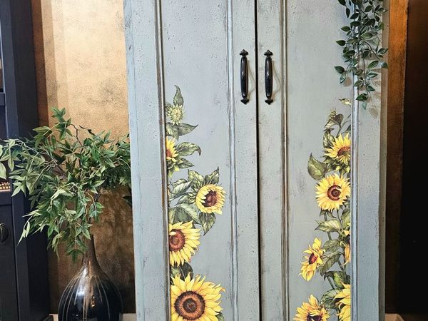 Small Wardrobe - Main image