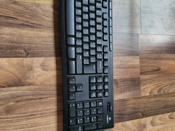 Logitech wireless keyboard and mouse. - Main image