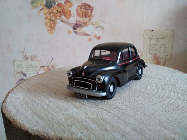Farmall, Ford, Morris minor, Mgb, land rover - Main image