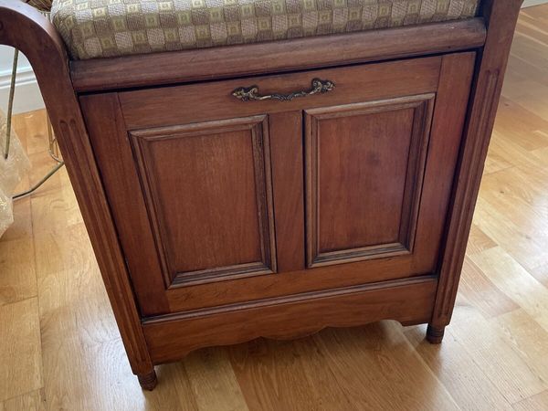 Antique Piano stool - Main image