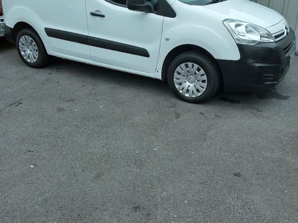 2019 BERLINGO 1.6 HDI - Main image