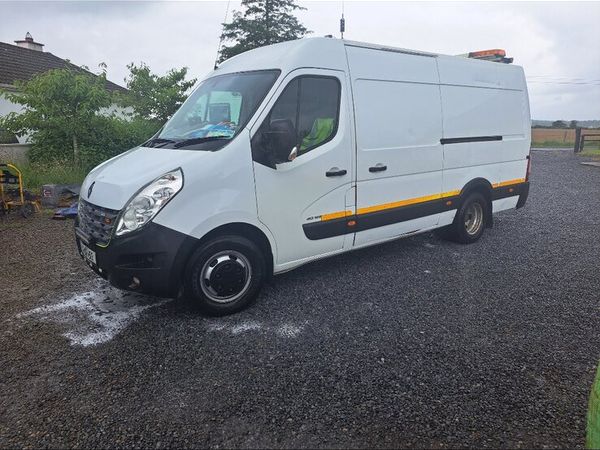 Renault master van twin wheel mwb - Main image
