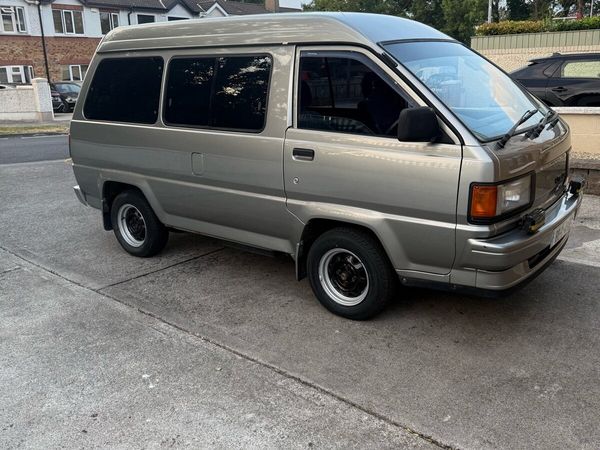 Toyota light ace 1988 - Main image