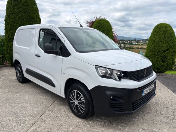 Peugeot Partner ACTIVE PLUS 1.5 BLUE HD HDI 100 6. - Main image