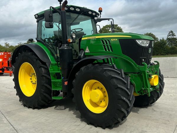 John Deere 6215R - Main image