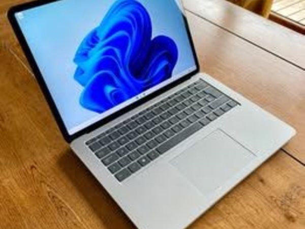 Microsoft surface laptop studio - i7 / RTX 3050Ti - Main image