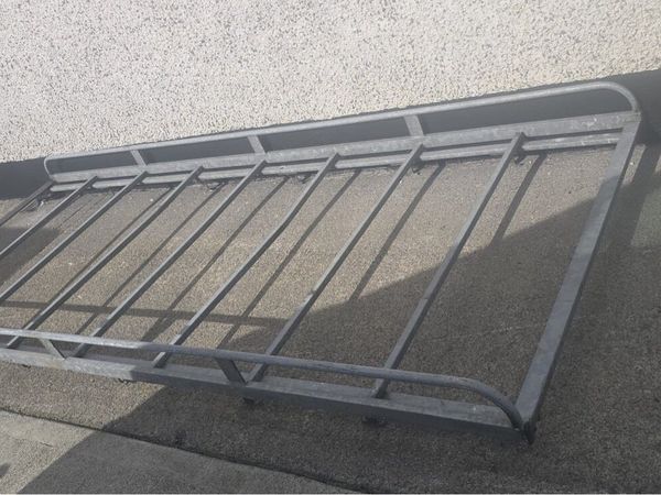 Toyota Hiace roof rack - Main image
