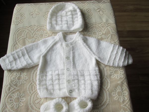 Hand knitted Baby Cardigans hats & booties. - Main image