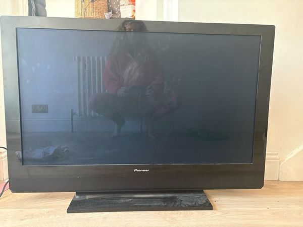 Free mid- large tv - Main image
