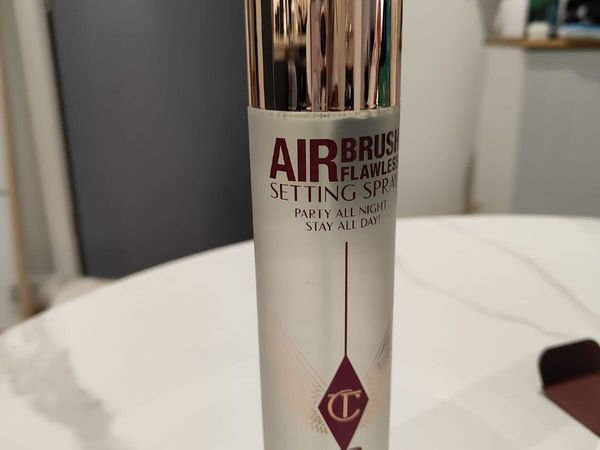 Charlotte Tilbury Air Brush Flawless Setting Spray - Main image