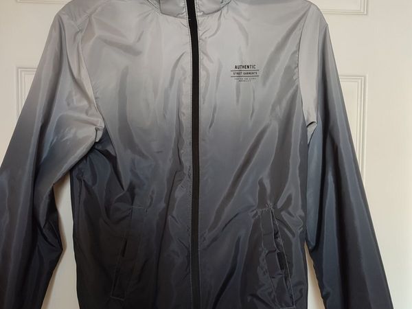 boys jacket - brand new - Main image