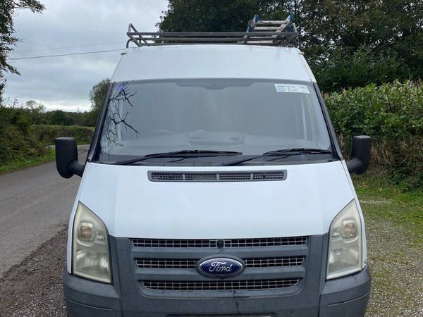 Ford Transit 2012 T300 125 RWD - Main image