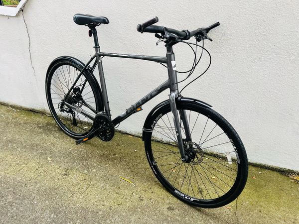 Giant escape hybrid bike - Main image