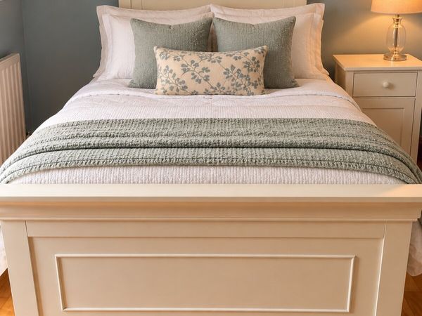 Single bed and one bedside locker - Main image