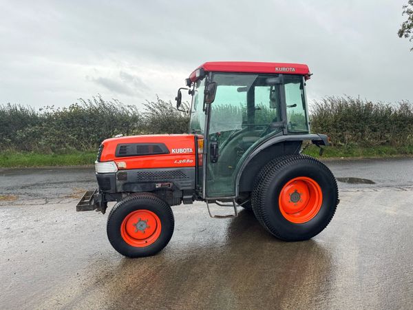 Kubota Compact Tractor - Main image