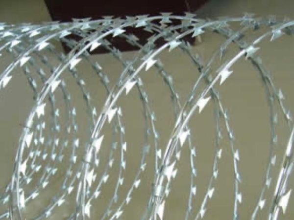RAZOR WIRE COILS.. SAMSON - Main image