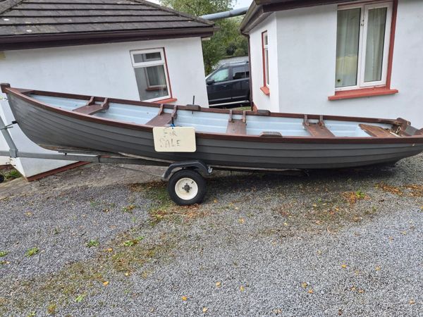 19ft Burke boat and galvanised trailer €3,200. - Main image