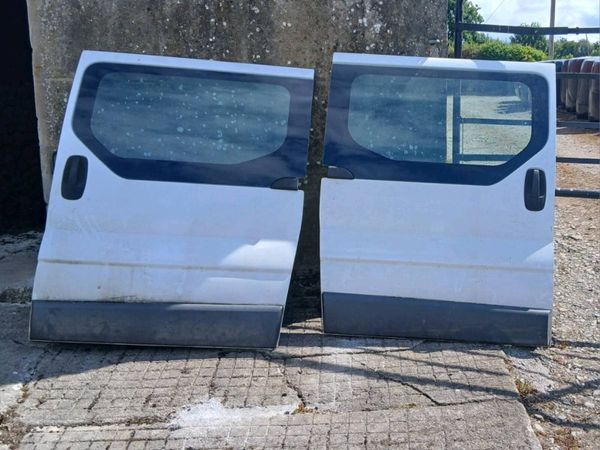 Renault Traffic Sliding Doors - Main image