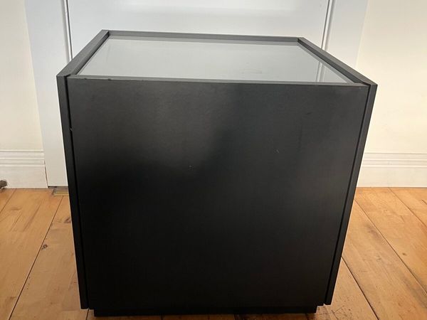 Pair of Bedside lockers - Main image