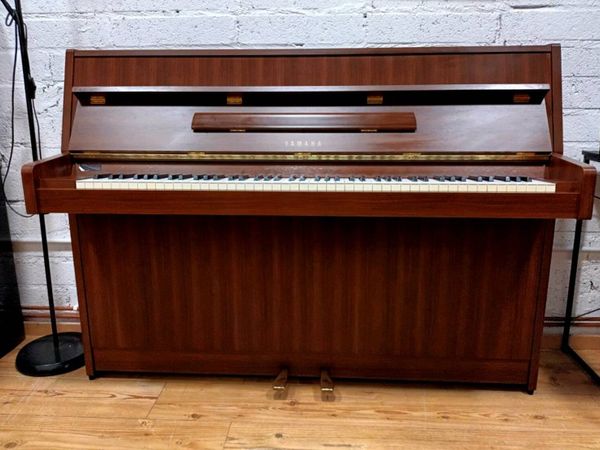 Yamaha (1983) Restored | Mahogany - Main image