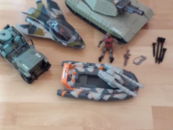 4 pack vehicles set -like new - Main image