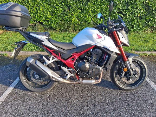 251 Honda Hornet 750 - very clean - low KMS - Main image