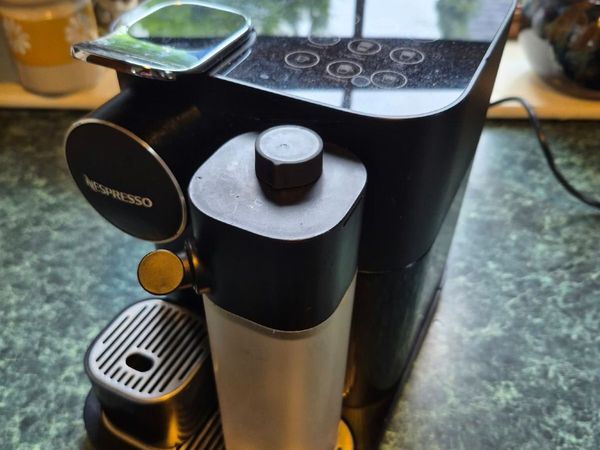 Delonghi Nespresso Coffee Machine for sale - Main image