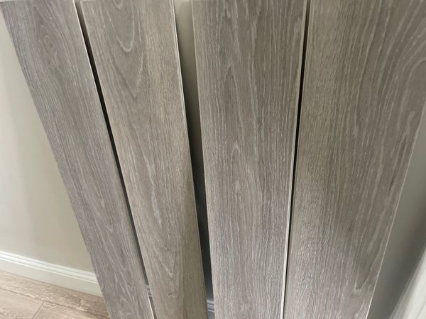 4 lengths Quick step laminate flooring - Main image