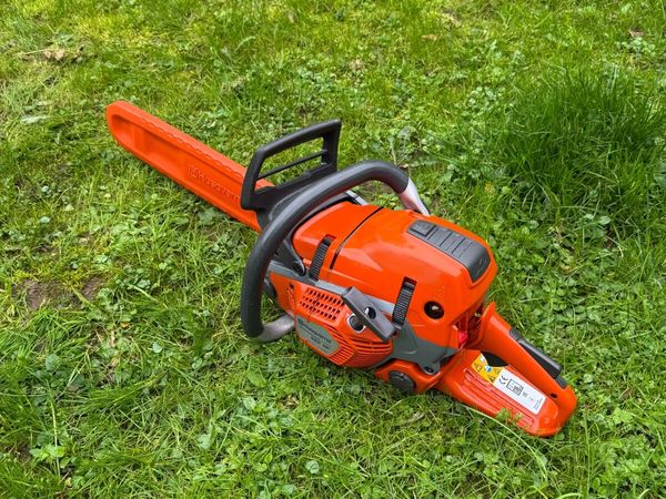 Husqvarna 560XP professional chainsaw - Main image