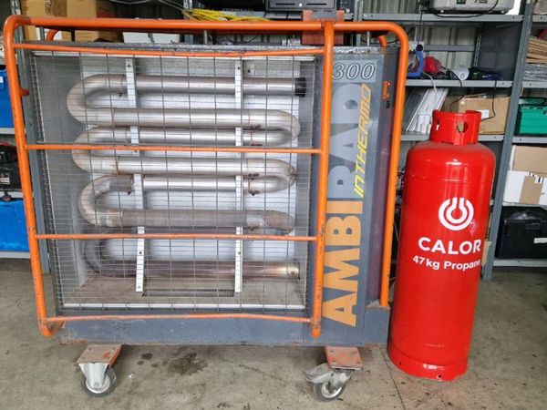 AmbiRad 300 Industrial LPG Gas Heater + Nearly Ful - Main image