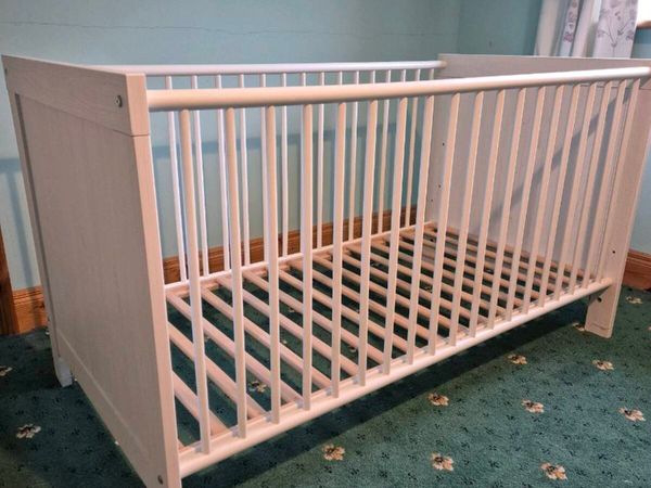 Child's Cot - Main image