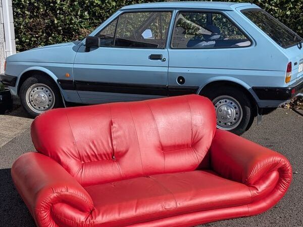 Vintage 90s leather sofa - Main image